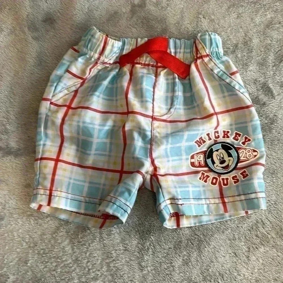 Disney - Mickey Mouse - pair of newborn shorts. Size 0 to 3  months - Picture 2 of 8